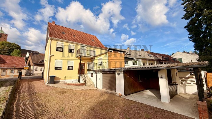 GROSSZÜGIGES 1- BIS 2-FAMILIENHAUS MIT EBENEM GRUNDSTÜCK IN ST. INGBERT - SOFORT FREI