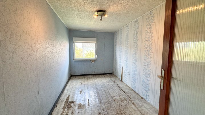 AM GALGENBERG - Renovierungsbedürftige DHH in guter Lage von Zweibrücken (Stadt)