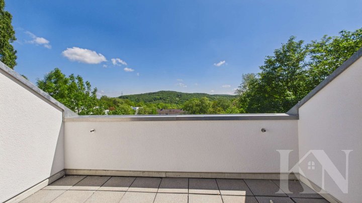Wohnen mit Ausblick – 2-Zimmer-Wohnung mit Loggia in Saarbrücken zur Miete!