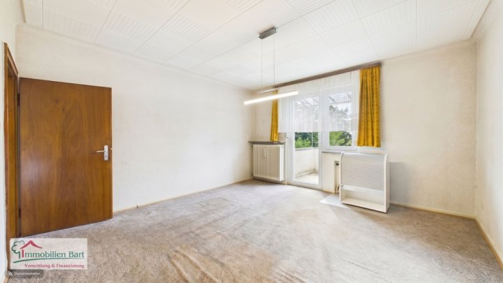 MERZIG - OT: FREISTEHENDES WOHNHAUS MIT WEITBLICK