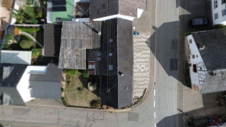 Einfamilienhaus mit Anbau und Ausbaupotenzial in Rivenich