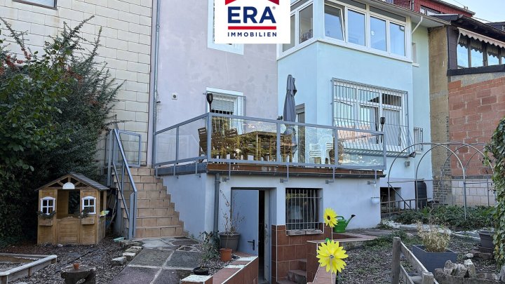 EINFAMILIENHAUS/ STADTHAUS MIT GARTEN, ZENTRAL IN PÜTTLINGEN