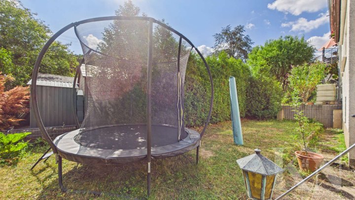 Familienfreundliches Einfamilienhaus mit Garten und zwei Außenbereichen in Riegelsberg!