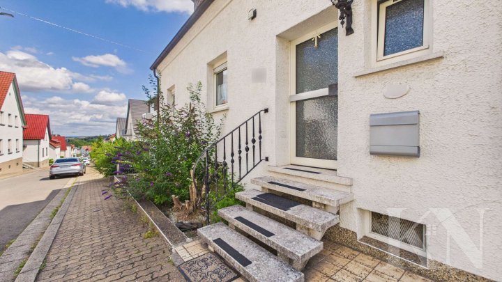 Familienfreundliches Einfamilienhaus mit Garten und zwei Außenbereichen in Riegelsberg!