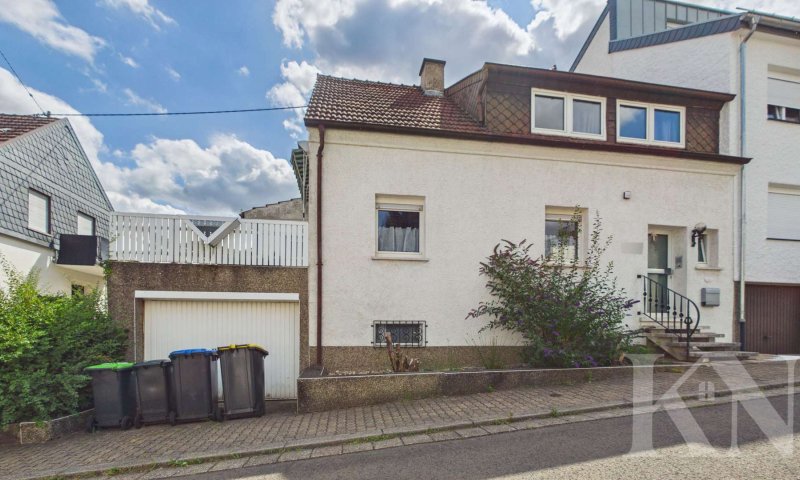 Familienfreundliches Einfamilienhaus mit Garten und zwei Außenbereichen in Riegelsberg!
