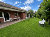 Terrasse (mit KI generiert)
