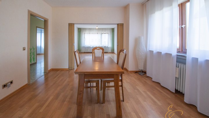 Mehr Platz, als man auf den ersten Blick vermutet – freistehender Bungalow in Ensdorf