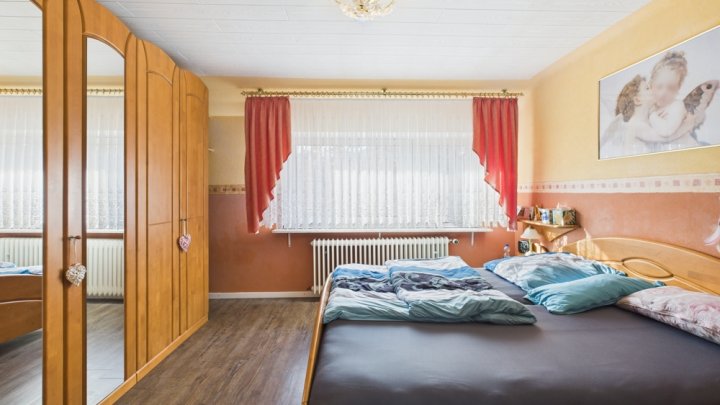Wohnen in Saarwellingen – Einfamilienhaus mit Wohlfühlcharakter