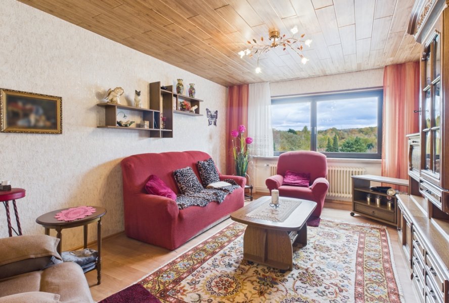 Wohnzimmer hell und geräumig