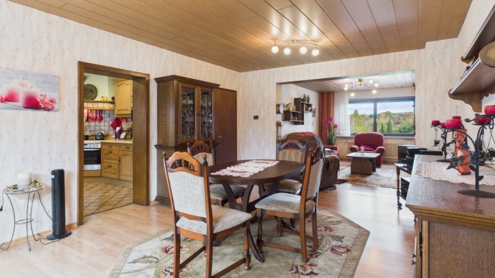 Gepflegtes Reihenmittelhaus in ruhiger Lage von Lauterbach