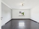 Gast- Büro EG