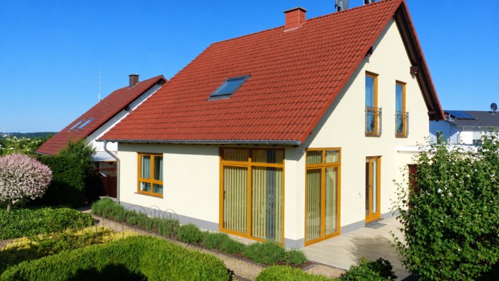 Wohnen mit Weitblick- exklusives Einfamilienhaus in bevorzugter Höhenlage