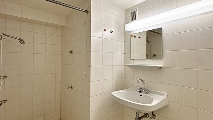 Hochwertig modernisiertes freistehendes Villenanwesen in schöner Lage