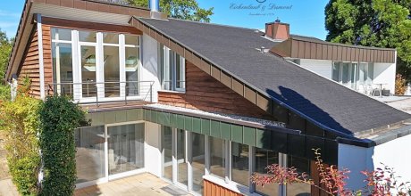Drohnenaufnahme der Immobilie