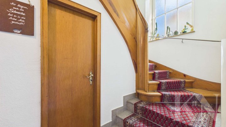 Großzügiges Ein- bis Zweifamilienhaus in Saarbrücker Top-Lage