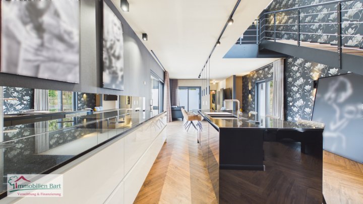 SAARBURG/SERRIG: EXTRAVAGANTES, NEUES WOHNHAUS AN MAXIMAL 2 PERSONEN ZU VERMIETEN!