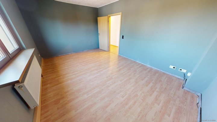 Helle und großzügige Obergeschosswohnung in Klarenthal zu vermieten