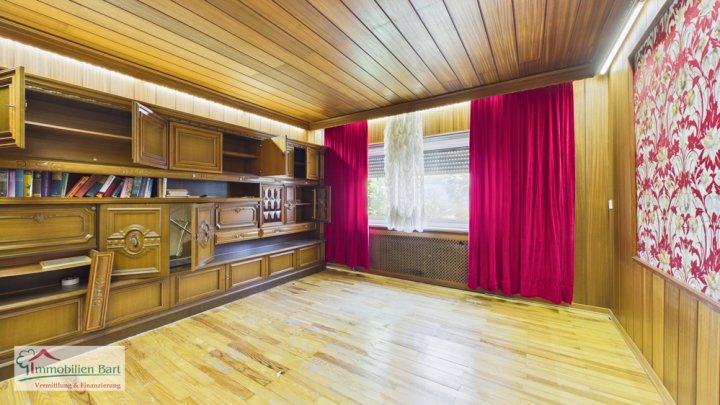 PERL: WOHNHAUS MIT 200 M² WOHNFLÄCHE IN TOP LAGE