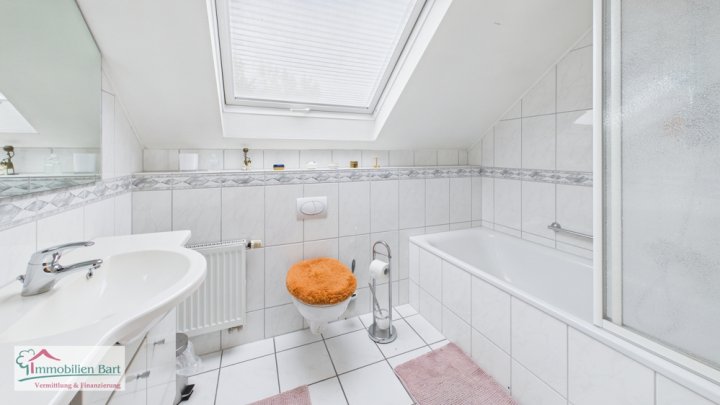 MERZIG-FITTEN: WOHNHAUS / 5 SZ / NATURNAHE LAGE / FERNSICHT