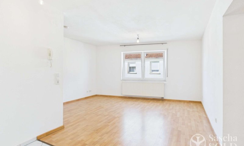 Bezugsfrei - Helle 2ZKB Eigentumswohnung im 1. OG in zentraler Lage von St. Wendel