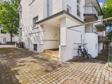 Seitenansicht / Hauseingang