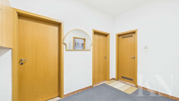 Wohnen, vermieten oder Mehrgenerationenwohnen – Dreifamilienhaus in Saarbrücken