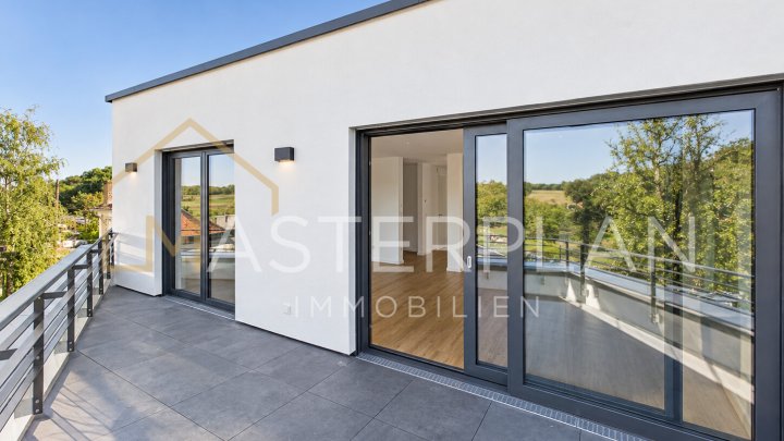 Provisionsfrei ! Exklusives Penthouse in Unterfelsberg
