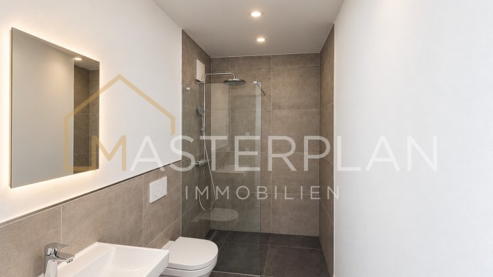 Provisionsfrei ! Exklusives Penthouse in Unterfelsberg