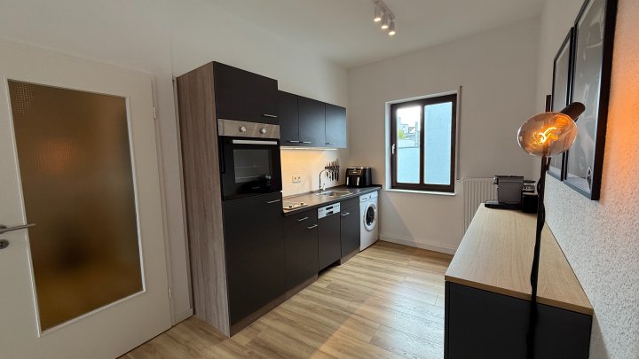 TOP-LAGE - Voll möblierte Moderne 1-ZKB-Wohnung in 66482 Zweibrücken