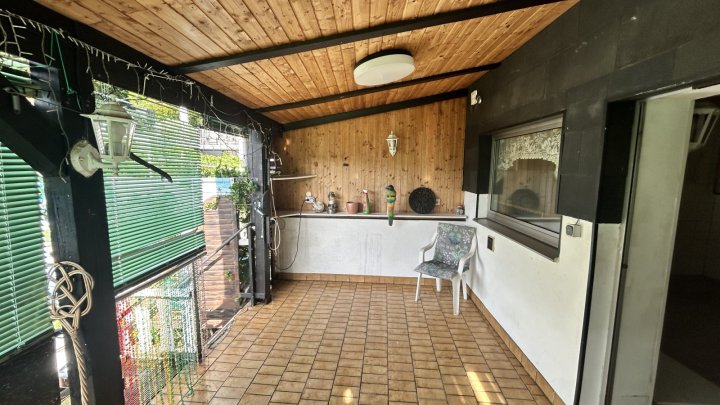  3-Zimmer-Wohnung in Völklingen-Ludweiler - Überdachte Terrasse und Gartenmitbenutzung inklusive