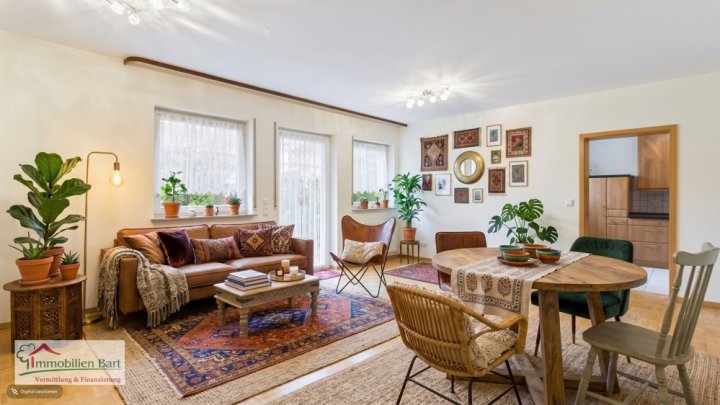 SENIORENGALERIE PERL: GEMÜTLICHE 2 ZIMMER-WOHNUNG MIT TERRASSE UND KELLER!
