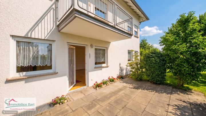 SENIORENGALERIE PERL: GEMÜTLICHE 2 ZIMMER-WOHNUNG MIT TERRASSE UND KELLER!