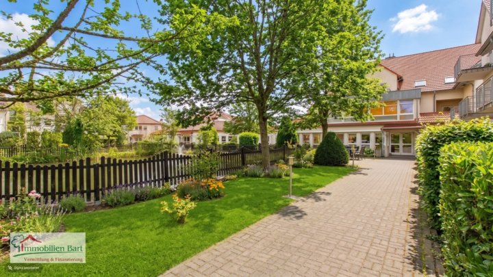 SENIORENGALERIE PERL: GEMÜTLICHE 2 ZIMMER-WOHNUNG MIT TERRASSE UND KELLER!