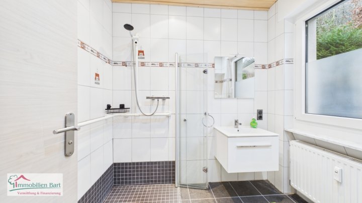 MERZIG: STADTNAHE DUPLEX-WOHNUNG MIT GARTEN UND 3 SCHLAFZIMMERN!