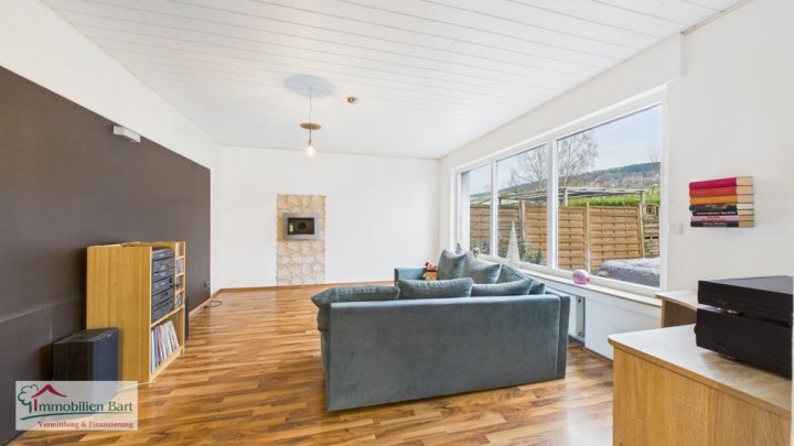 MERZIG: STADTNAHE DUPLEX-WOHNUNG MIT GARTEN UND 3 SCHLAFZIMMERN!