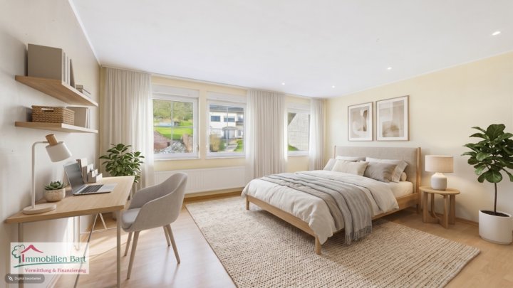 SOFORT VERFÜGBAR: GEPFLEGTES WOHNHAUS MIT 228 M² WFL. MIT FERNSICHT!