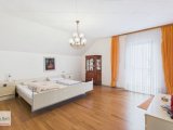Schlafzimmer DG