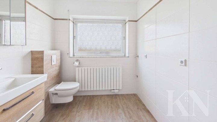 Großzügiges Einfamilienhaus mit Einliegerwohnung, 1.018 m² Grundstück und Weitblick in Riegelsberg!