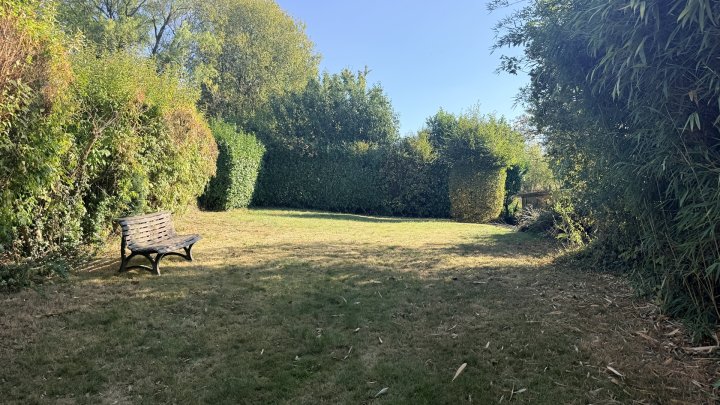 Freistehendes Einfamilienhaus mit großem Garten und viel Gestaltungspotenzial in Nalbach-Bilsdorf