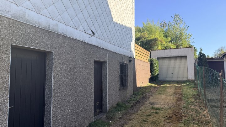 Freistehendes Einfamilienhaus mit großem Garten und viel Gestaltungspotenzial in Nalbach-Bilsdorf