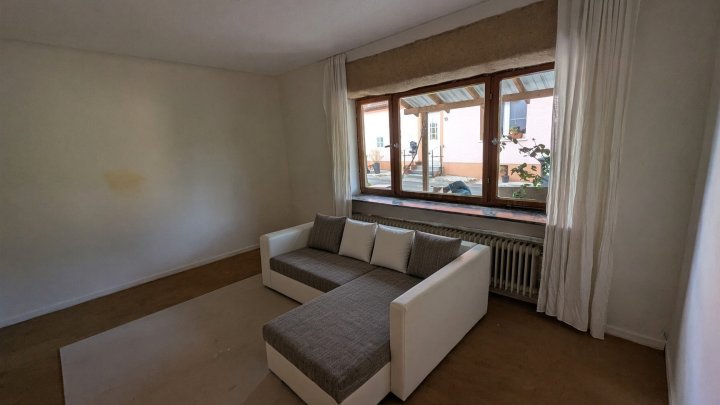 Direkt bezugsbereite Doppelhaushälfte in ruhiger Lage mit Garten und Terrasse