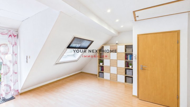 Charmantes Reihenmittelhaus mit Garage, Terrasse und Balkon in Blieskastel-Lautzkirchen