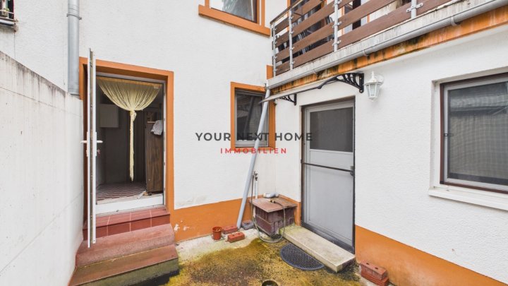 Charmantes Reihenmittelhaus mit Garage, Terrasse und Balkon in Blieskastel-Lautzkirchen