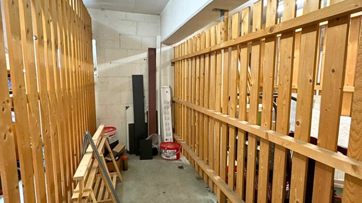 Renovierte 2-ZKB mit EBK, Balkon + Tiefgarage, Spitzenlage am Rotenbühl