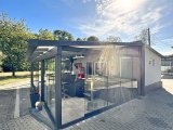 Seitenansicht Partyhaus