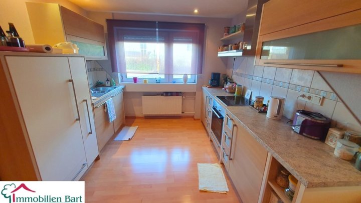 263 m² WOHNFLÄCHE! WOHNHAUS MIT GEWERBEEINHEIT IN WEISKIRCHEN