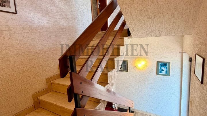 FREISTEHENDES 4-FAMILIENHAUS MIT 3 BALKONEN, TERRASSE, GARTEN & GARAGE IN SULZBACH