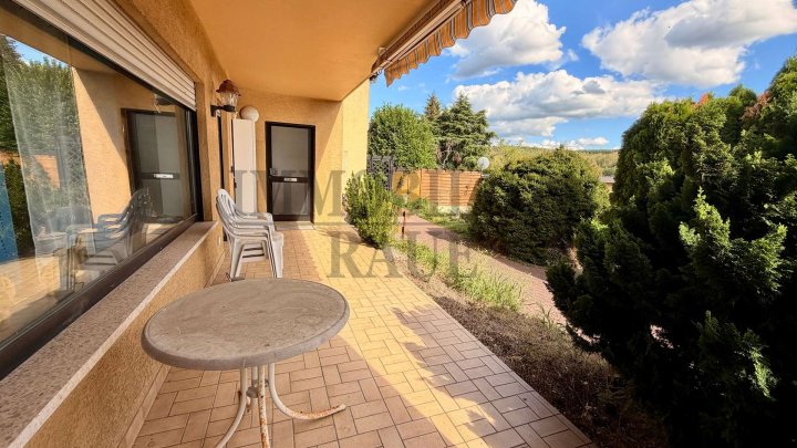 FREISTEHENDES 4-FAMILIENHAUS MIT 3 BALKONEN, TERRASSE, GARTEN & GARAGE IN SULZBACH