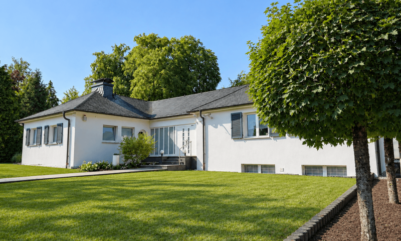 Villa in Bestlage von St. Ingbert – mit Parkgarten, großzügigem Wintergarten, Hallenbad und Sauna