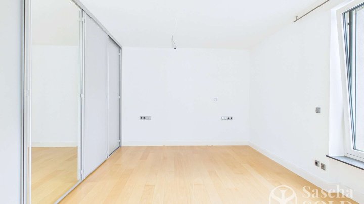 Villa in Bestlage von St. Ingbert – mit Parkgarten, großzügigem Wintergarten, Hallenbad und Sauna